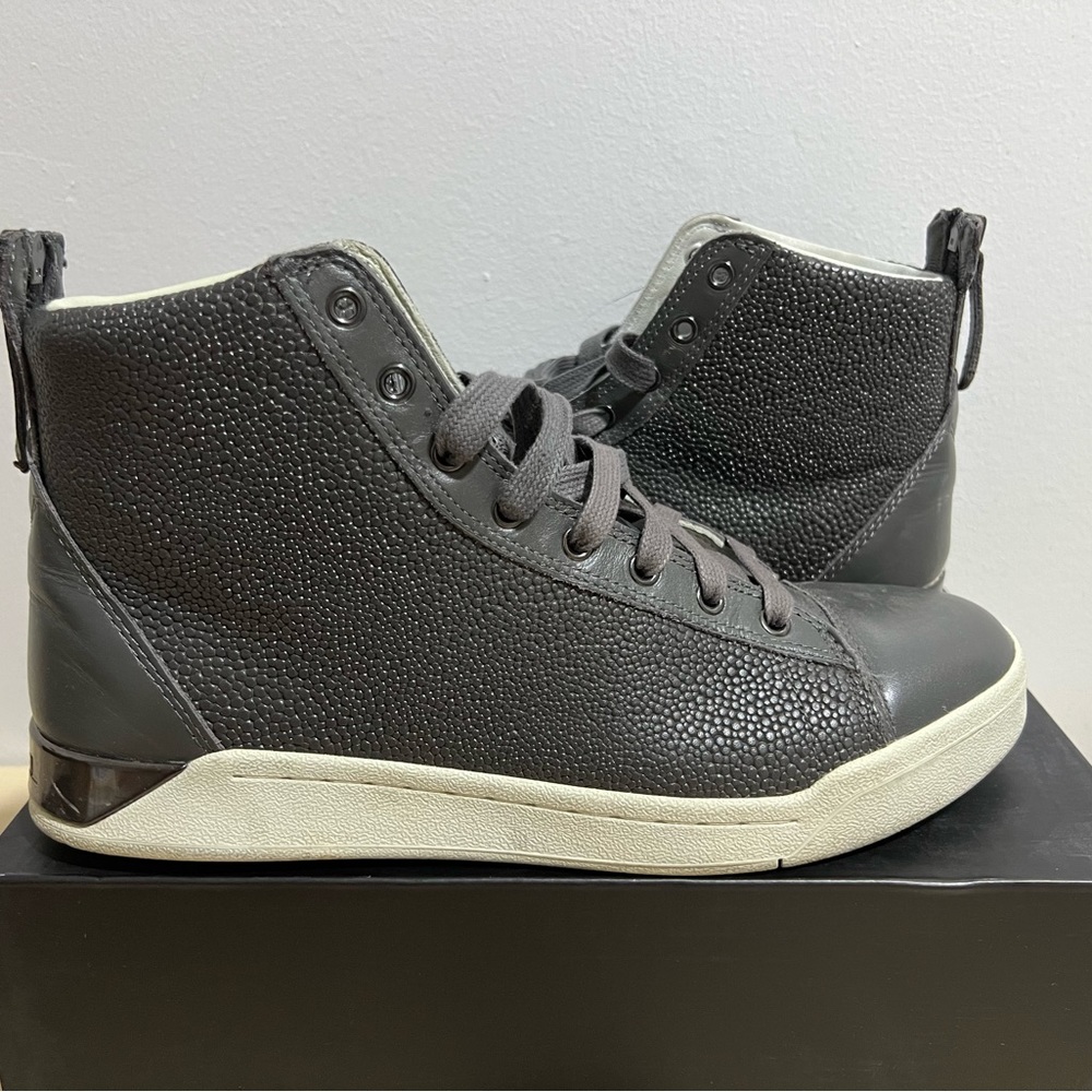 Diesel Diamond Castlerock sneakers US size 9, grey